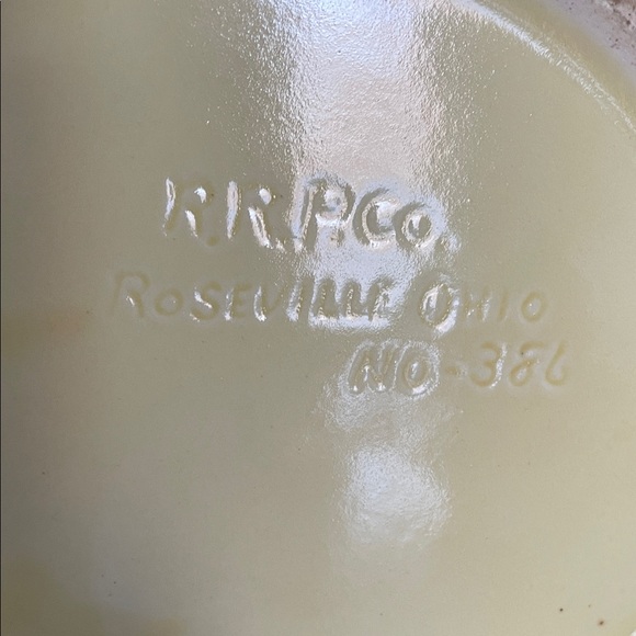 Robinson Ransbottom Pottery Striped Ceramic Cookie Jar with Tiger Cub Lid - Picture 6 of 8